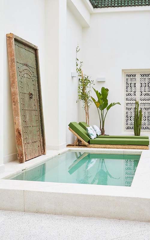 piscina pequeña patio marroquí